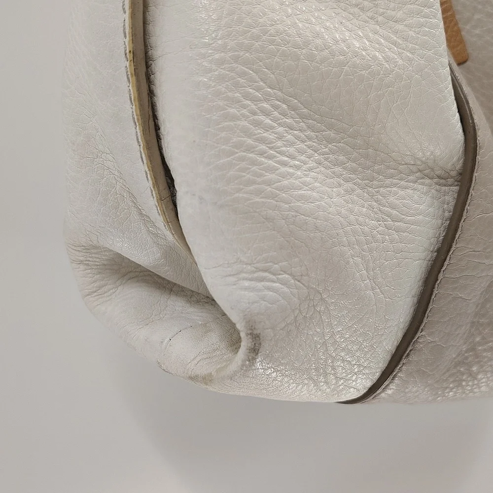 Fossil White Ivory Leather Hobo Bag Zip Beige Pocket Front Zip Top Shoulder Bag